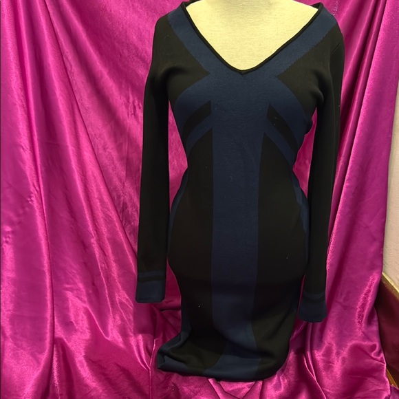 Max Studio Dresses & Skirts - Elegant max Studio Black and Blue Women's Dress size medium